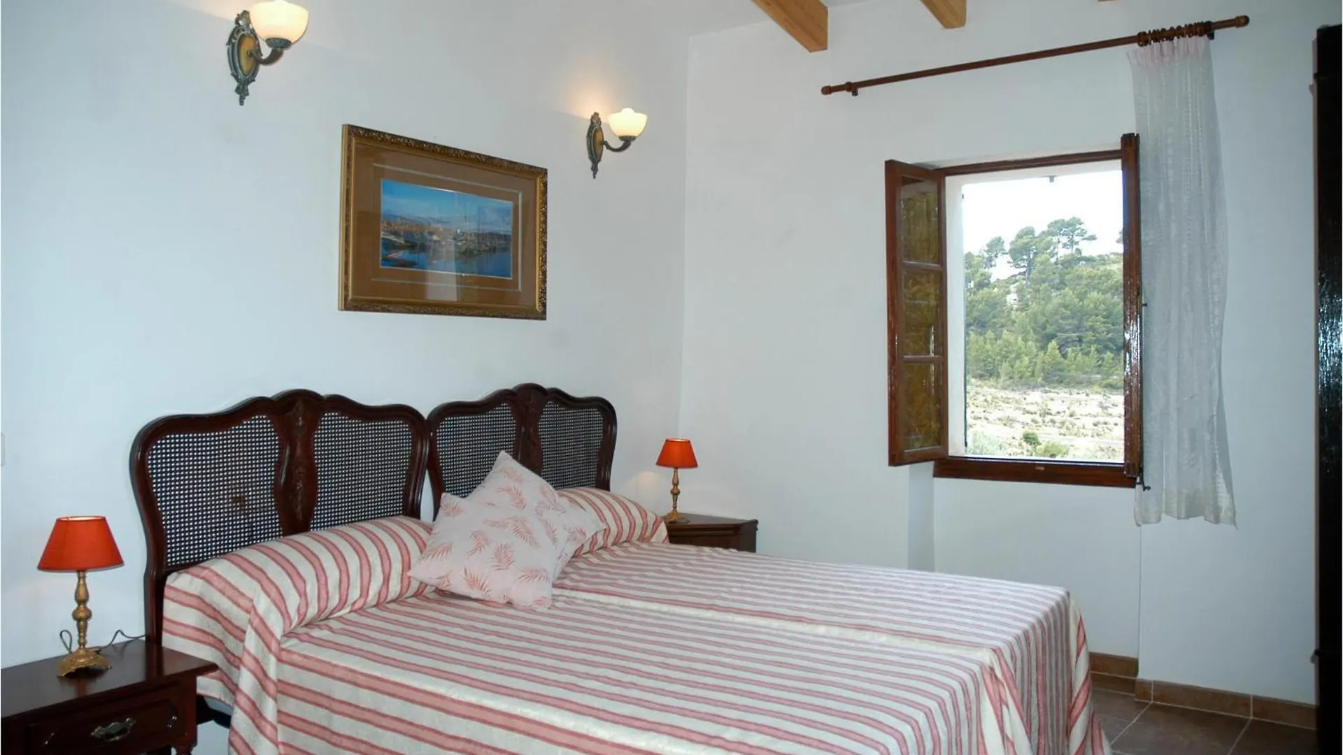 Nice Home In Estellencs With Kitchen